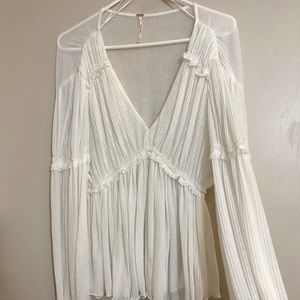 FREE PEOPLE FLOWY TOP
